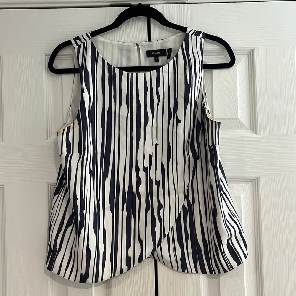 Theory Navy and White Tank. Size M.